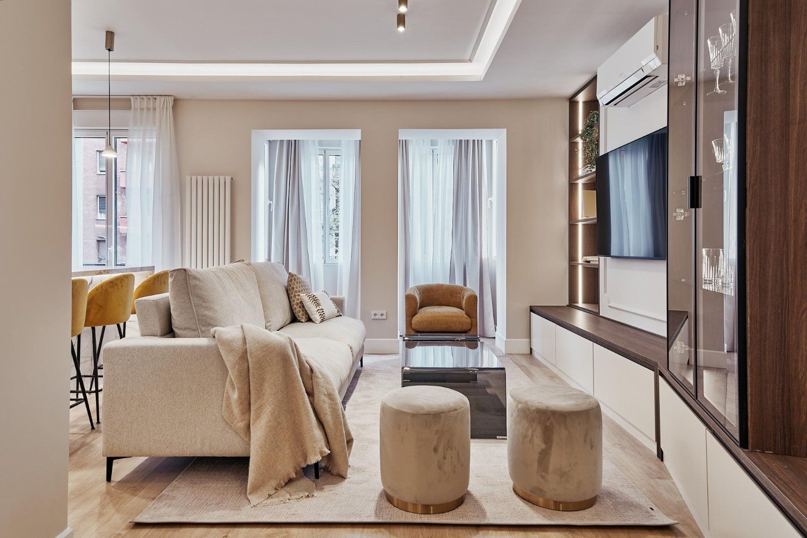 Bright 3-bedroom apartment — Alcalá 175, Lista, Madrid — photo 3