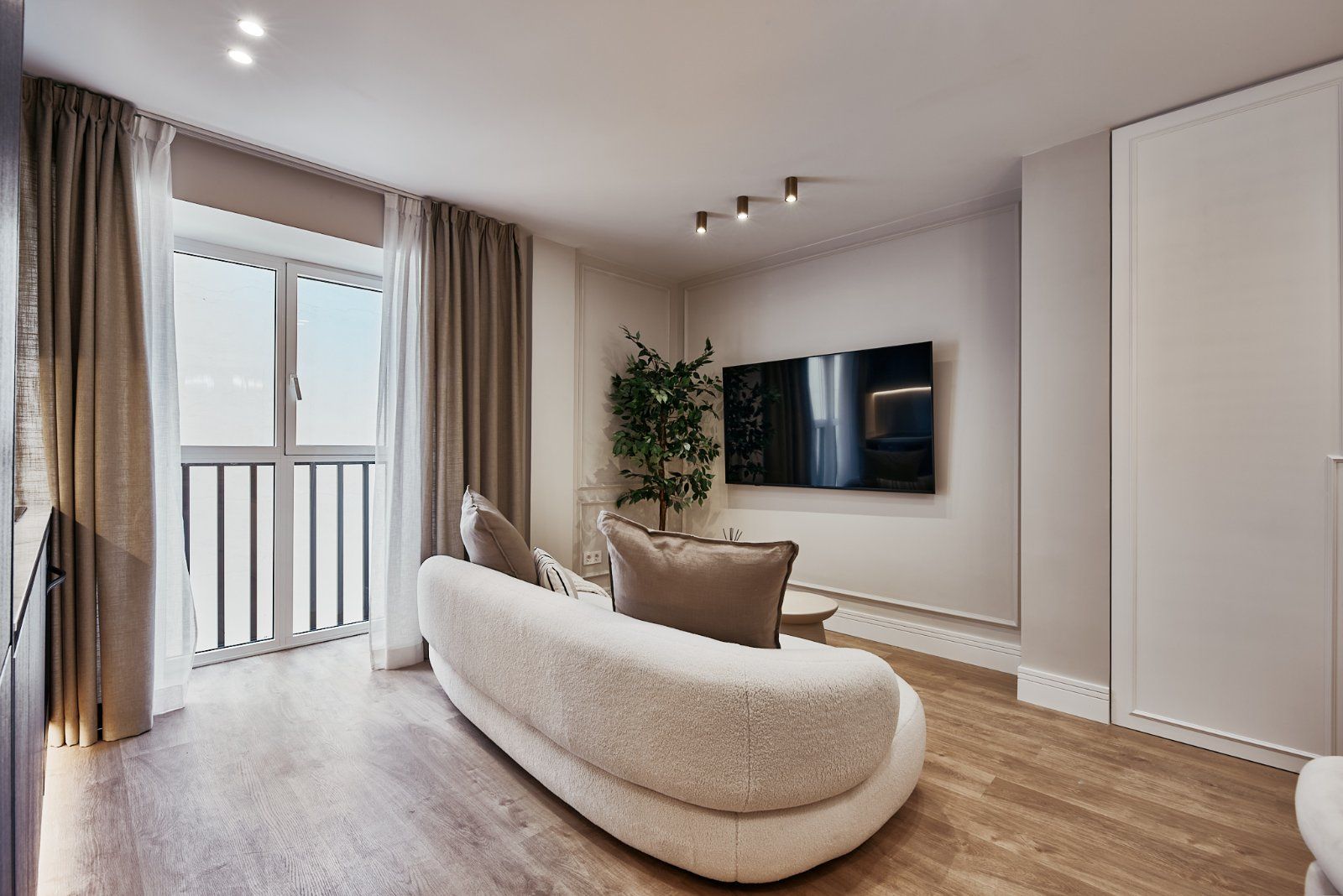 2-bedroom apartment on the 2nd floor — Piamonte 4, Chamberí, Madrid — photo 4