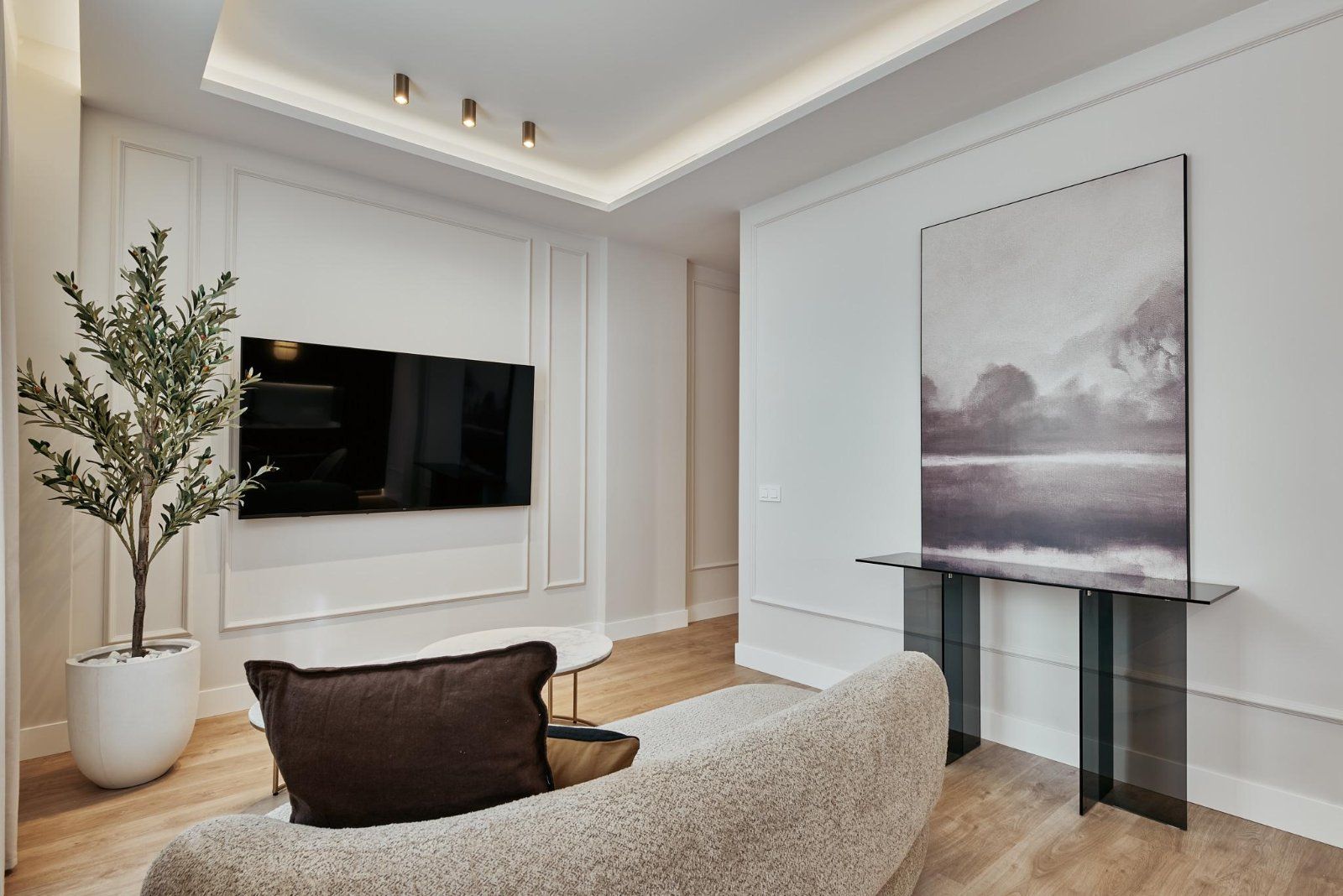 Bright 3-bedroom apartment — Alcántara 21, Salamanca, Madrid — photo 3