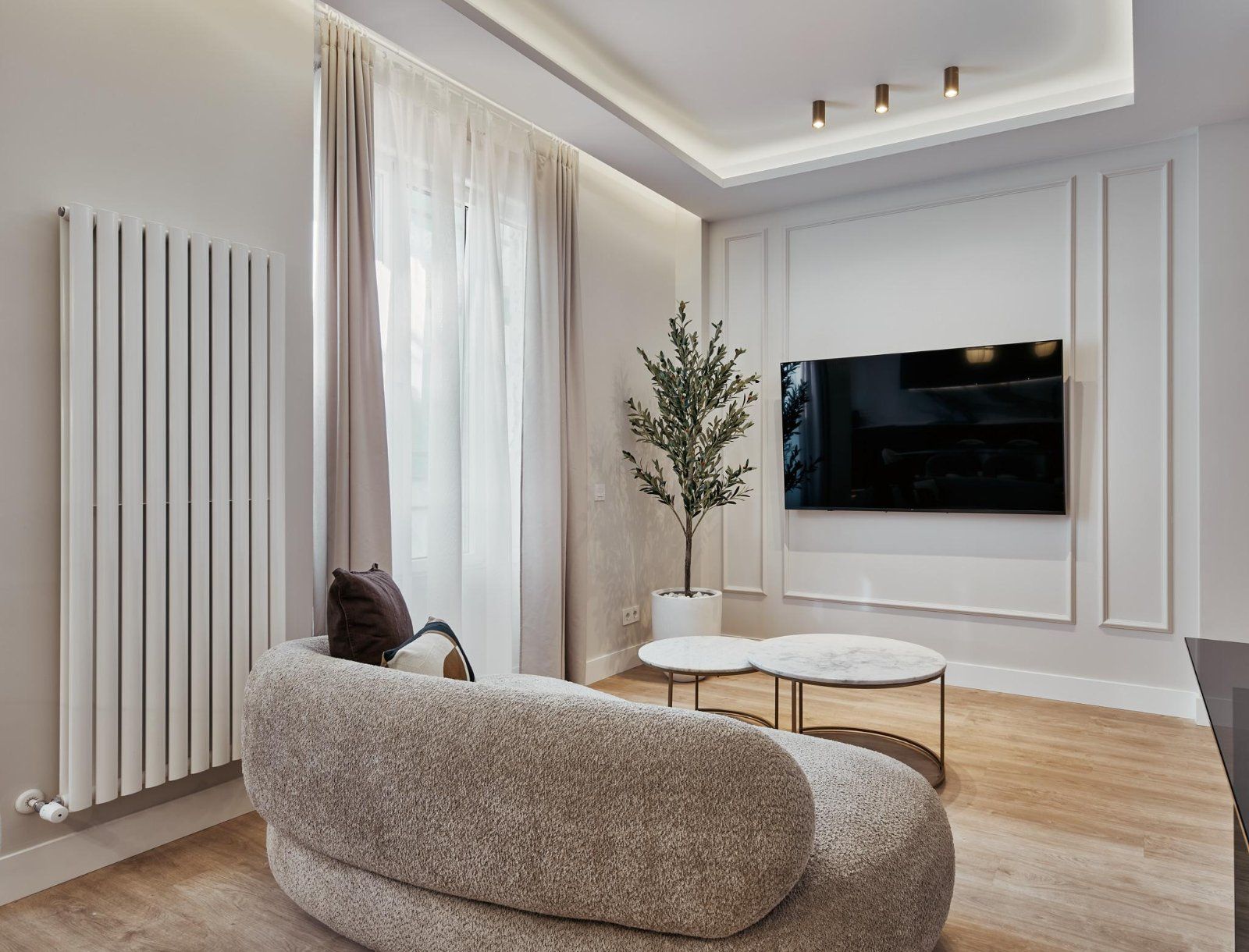 Bright 3-bedroom apartment — Alcántara, Salamanca, Madrid, photo 6