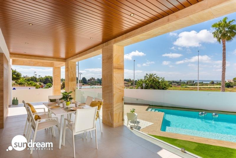 Villa independiente con 4 dormitorios y piscina privada en Ciudad Quesada — photo 3