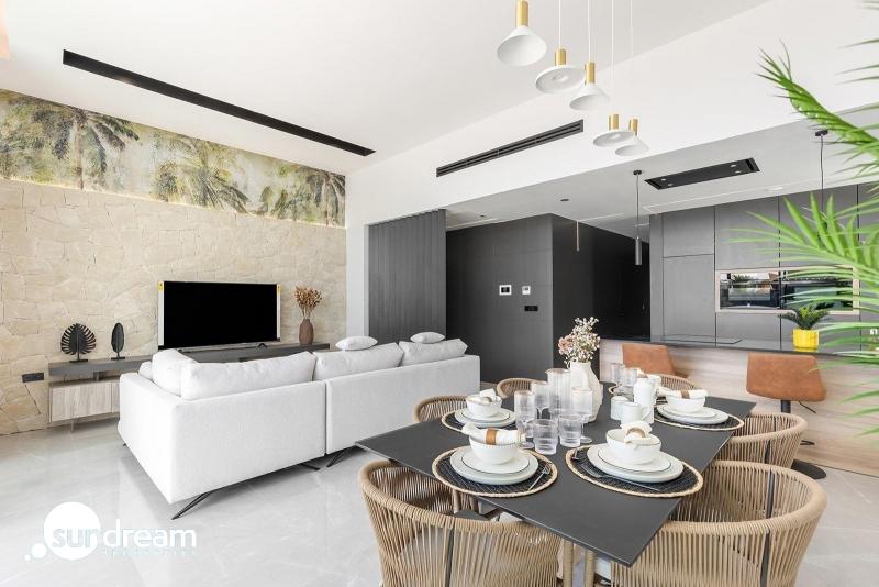 Chalet de una planta con 3 dormitorios y piscina privada en Torrevieja — photo 4