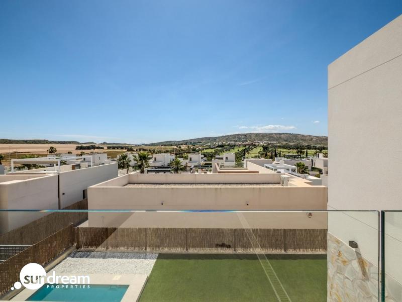 Exclusiva villa con 3 dormitorios y piscina privada en La Finca Golf &amp; Spa Resort de Algorfa — photo 3