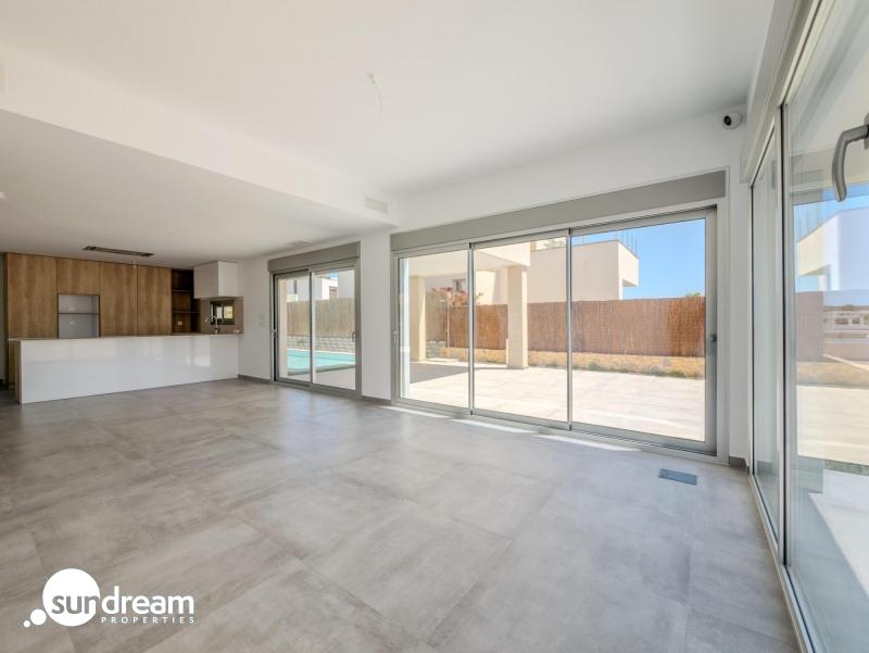 Villa de 4 dormitorios con piscina privada y vistas al golf en Algorfa — photo 4