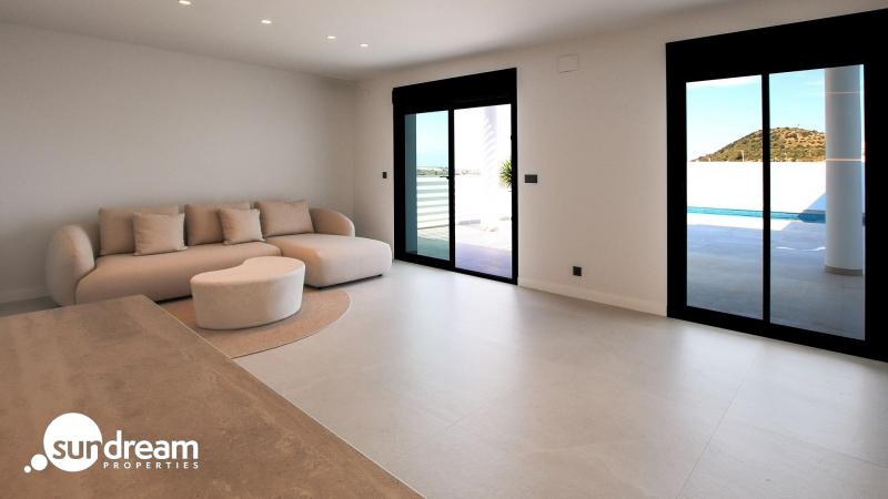 Villa en venta con piscina en Ciudad Quesada Esta espectacular villa en venta con piscina en Ciudad Quesada combina el diseño moderno con la elegancia mediterránea, ofreciendo un hogar exclusivo donde — photo 3