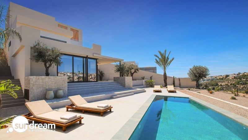 Villa de lujo con 4 dormitorios y piscina privada en la urbanización La Marina, San Fulgencio — photo 3