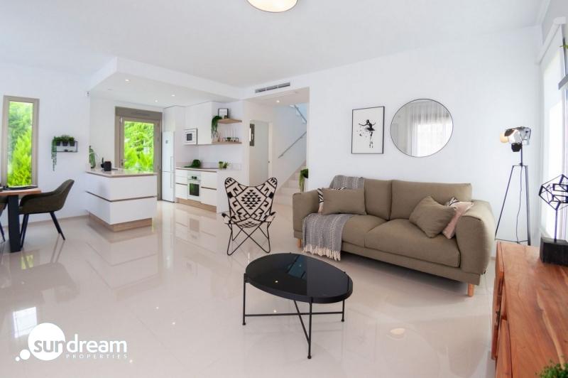 MODERNA VILLA DE 3 DORMITORIOS CON PISCINA PRIVADA EN LOS ALCAZARES — photo 3