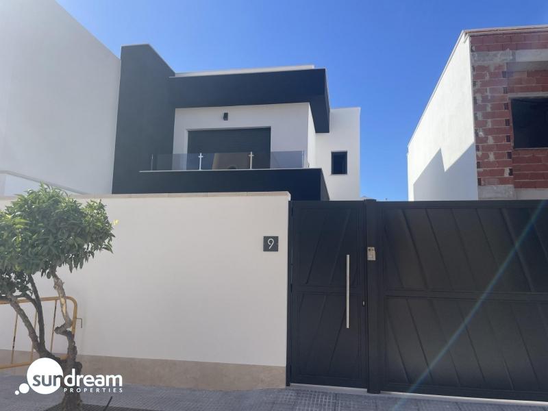 Villa de 3 dormitorios y piscina privada en venta en Las Heredades, Costa Blanca — photo 4