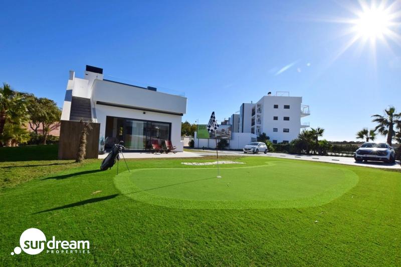 Villa de 3 dormitorios con piscina privada en El Campo de Golf De Alhama(Murcia) — photo 3