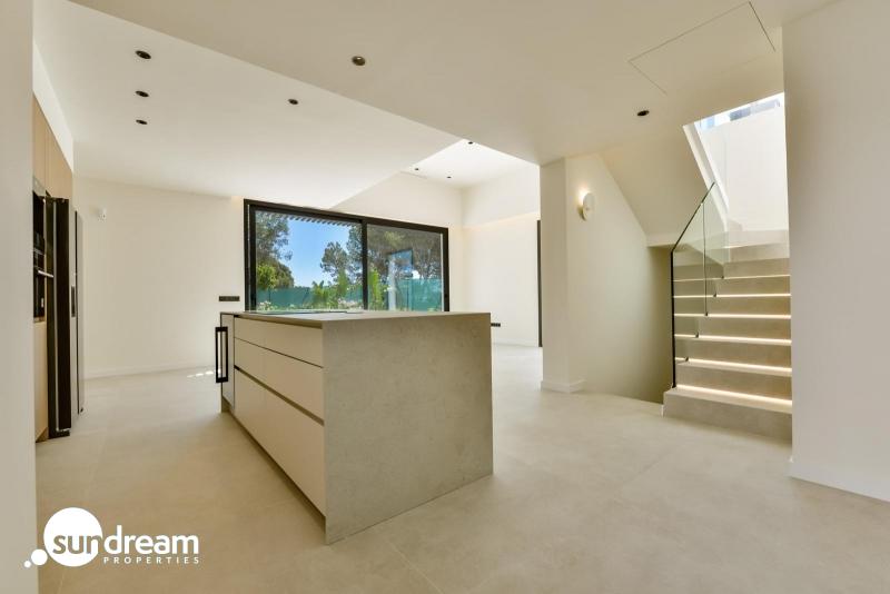 Villa en venta obra nueva con piscina en Finestrat — photo 3