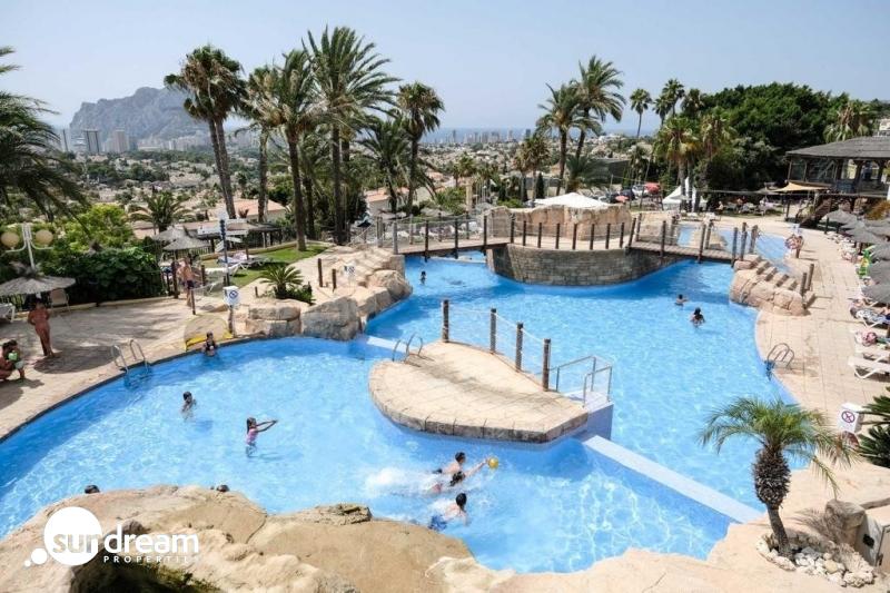 Apartamento de planta alta con 2 dormitorios a la venta en Calpe — photo 3