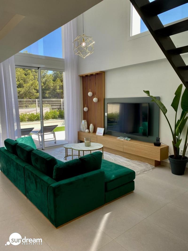 Villa moderna de 3 dormitorios con piscina privada en Finestrat — photo 5