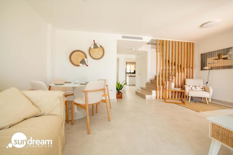 Bungalow de planta baja con 2 dormitorios y jardín privado a la venta en Cox(Alicante) — photo 3