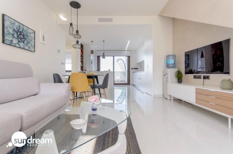 BUNGALOW DE 2 DORM. DE NUEVA CONSTRUCCIÓN EN COMPLEJO RESIDENCIAL EN TORREVIEJA. — photo 4